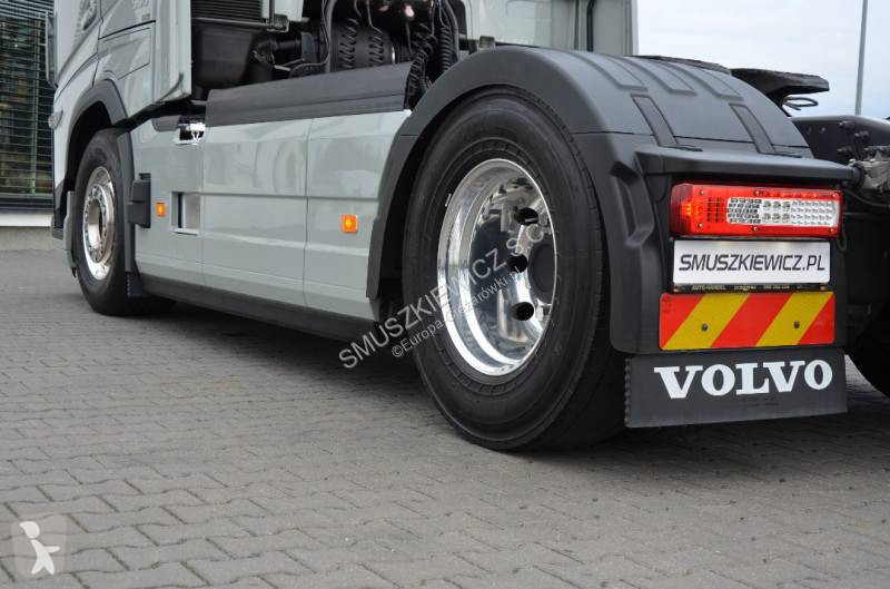 Тягач Volvo 500