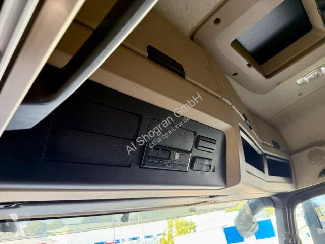 Тягач Mercedes 1840 BigSpace/LowLiner Voll...