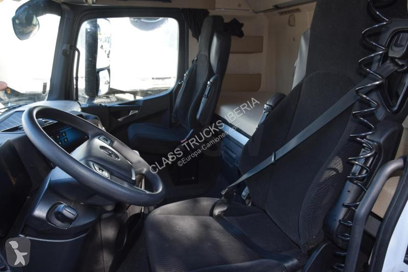 Traktor Mercedes 5 1845 BigSpace