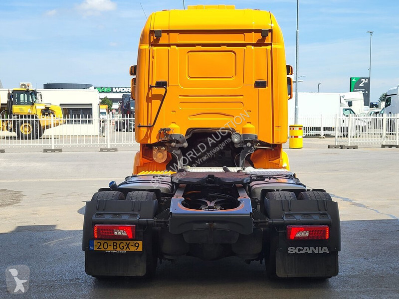 Traktor Scania 410