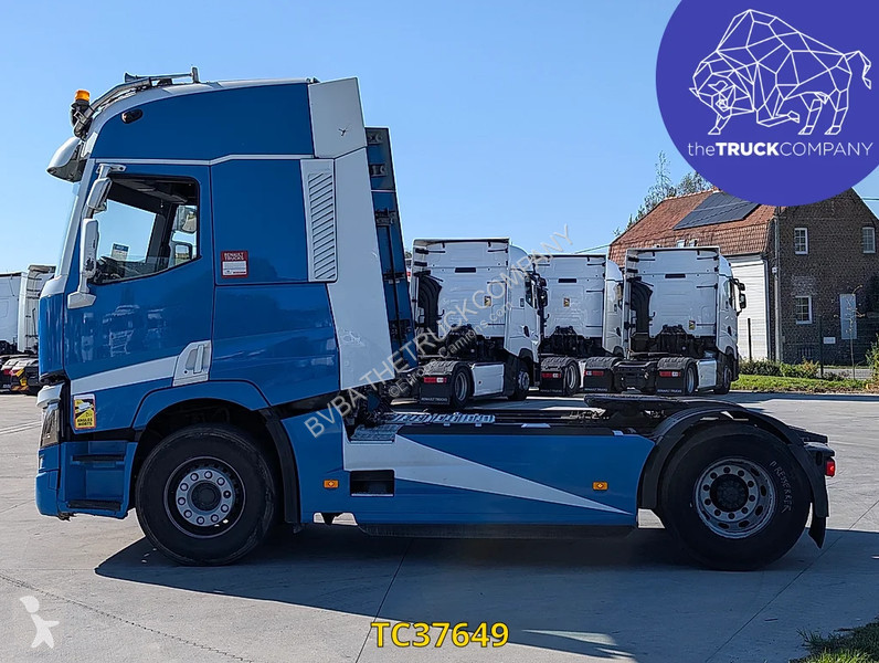 Traktor Renault T 520