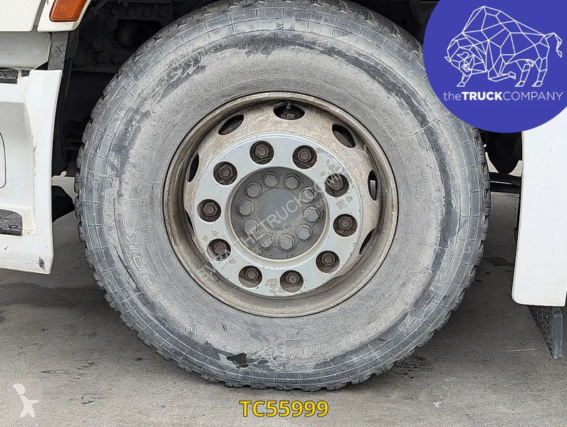 Cabeza tractora Mercedes 1842