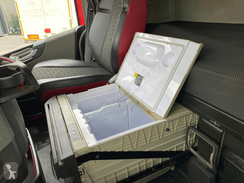 Cabeza tractora Volvo 13420 Globetrotter /...
