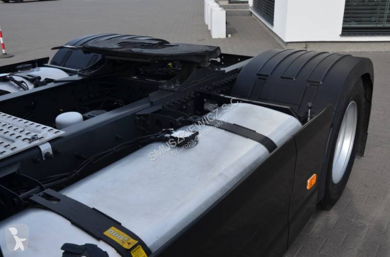 Cabeza tractora Volvo 500 Globetrotter