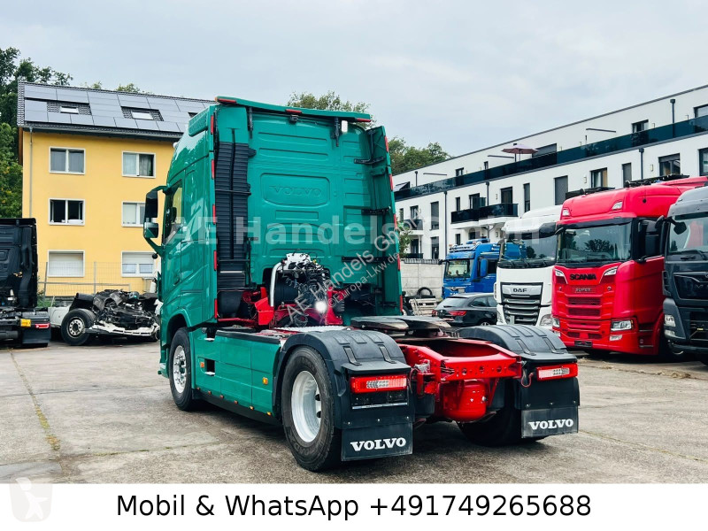 Ťahač Volvo Globe BL...