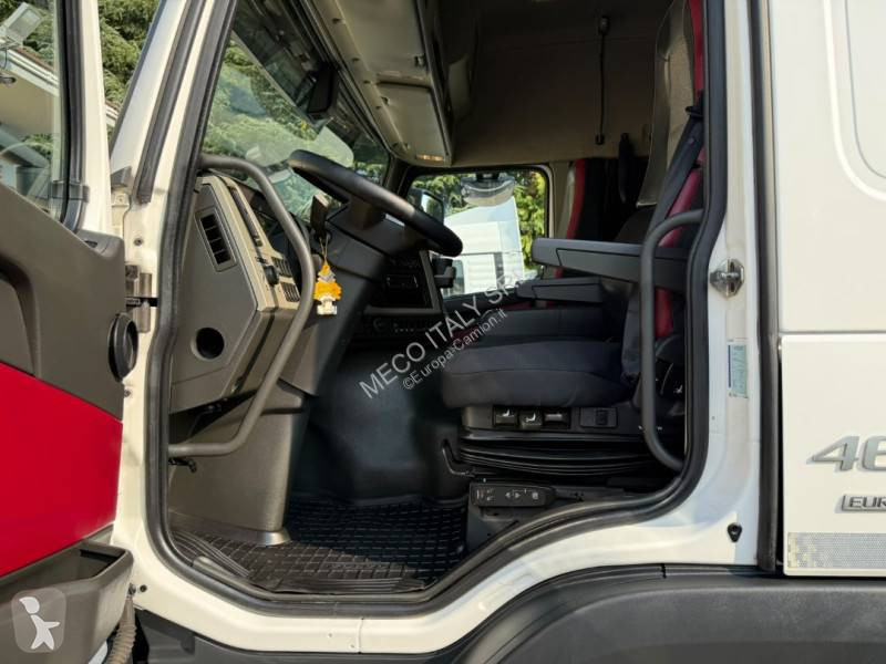 Cabeza tractora Volvo