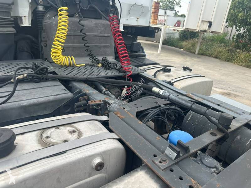 Cabeza tractora Iveco 420