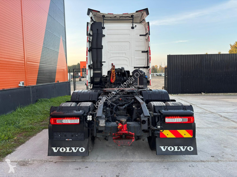 Cabeza tractora Volvo 500 6x4 TANDEM LIFT / 75T...