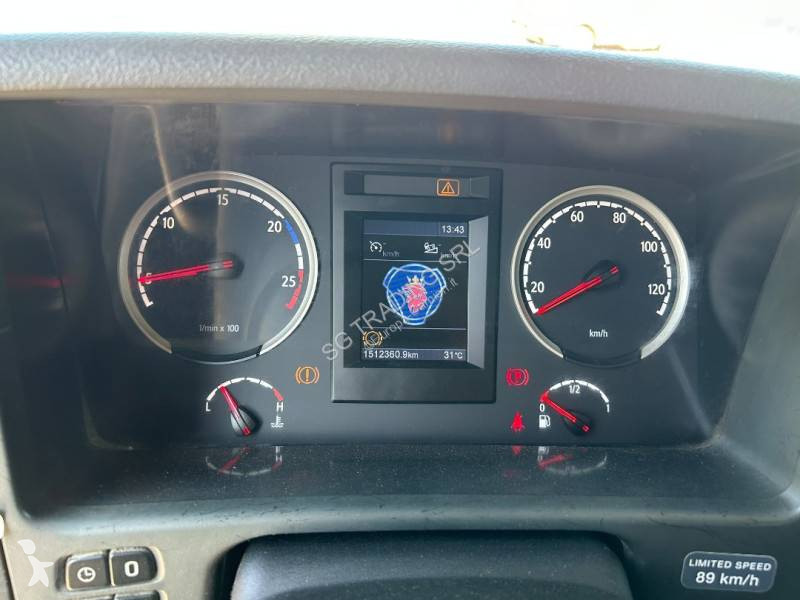جرار Scania 420