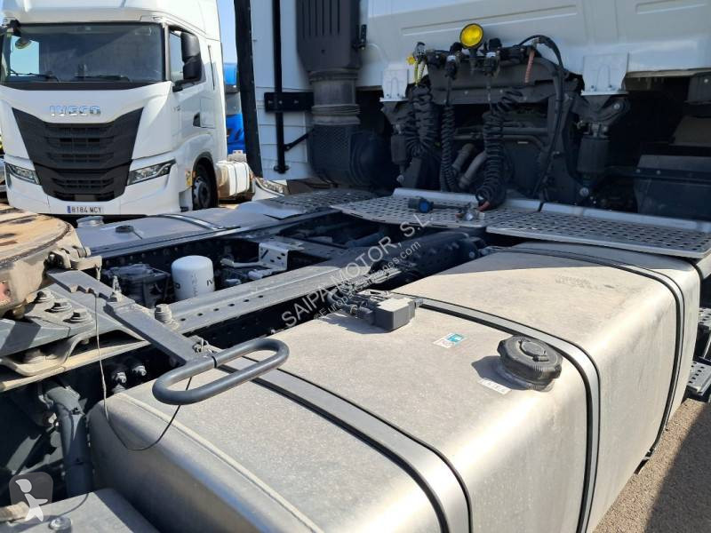 Traktor Iveco 490