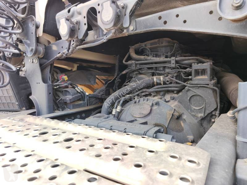 جرار Scania 500