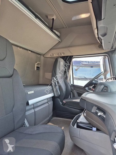 جرار DAF 480 FT NGD LOW DECK