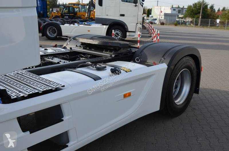 جرار Mercedes