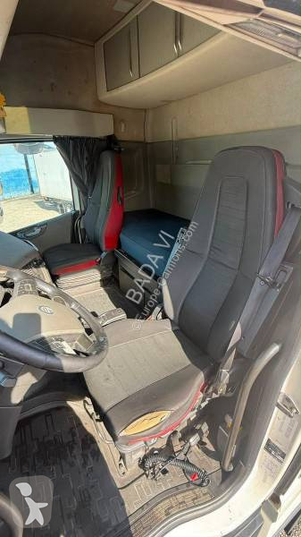 Traktor Volvo 500