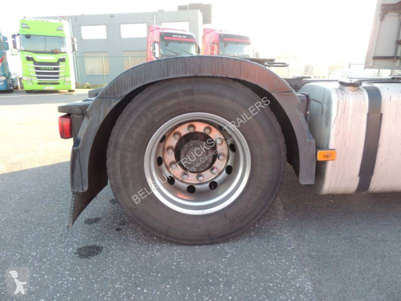 Cap tractor Volvo 460 Globetrotter