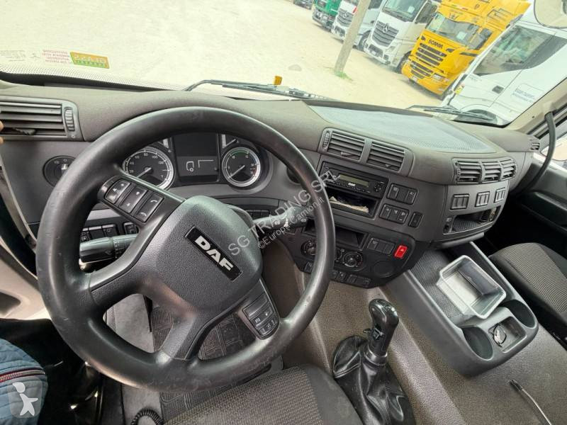 DAF 440 tractor unit