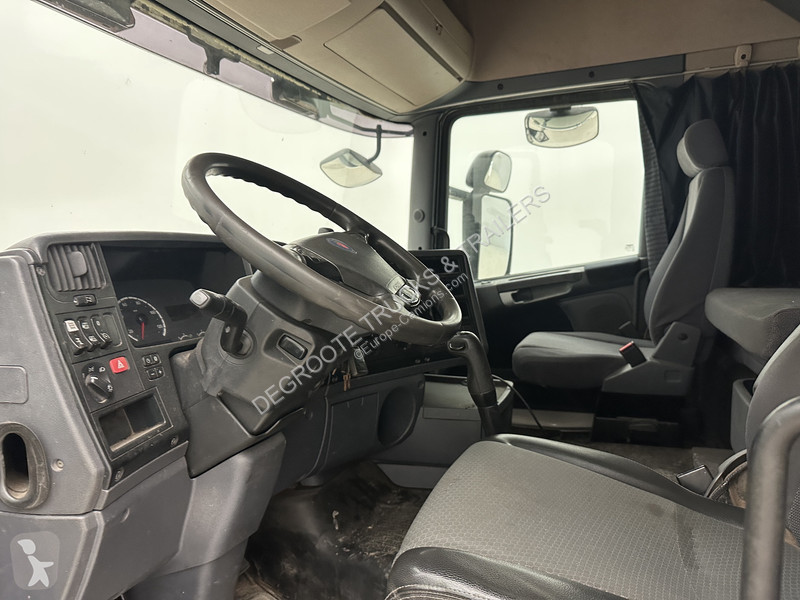 Scania 480 tractor unit
