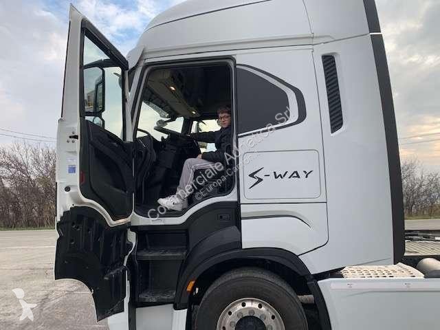 Trekker Iveco AS440S51T/P