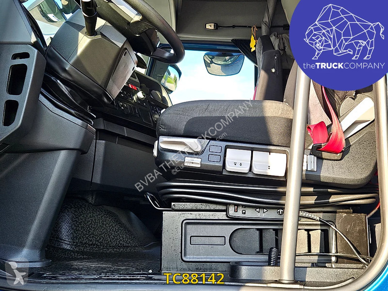 Renault T 520 tractor unit
