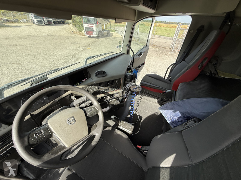 Cabeza tractora Volvo
