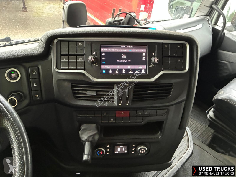 Iveco  tractor unit