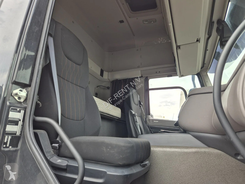 DAF 480 FT SPACE CAB LOW DECK tractor unit