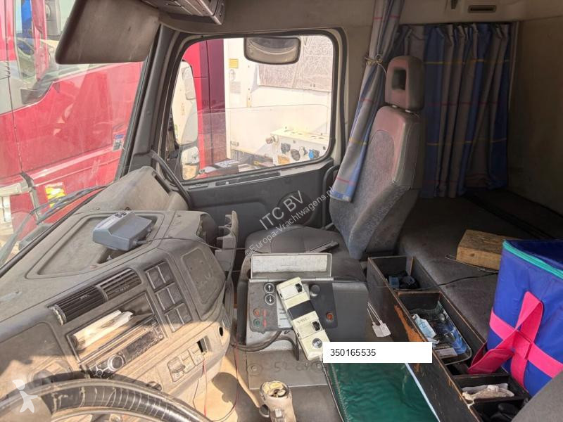 Volvo 12340 Euro 2 tractor unit