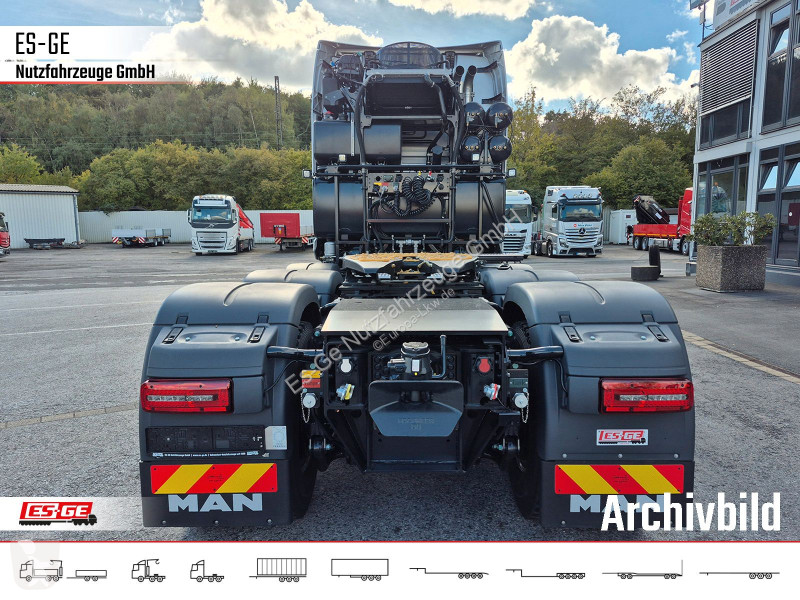 Tahač MAN 41.640 8x4/4 BB SA