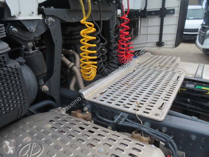 Iveco S-Way 490 Intarder FZ.13 tractor unit