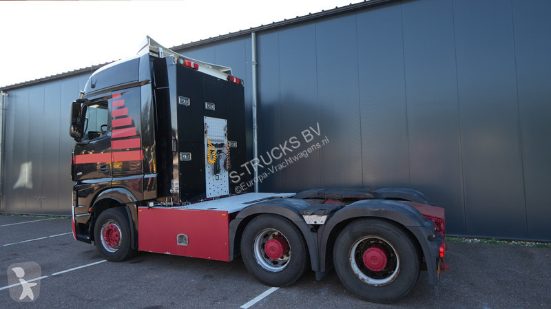 Mercedes 3351 6x4 tractor unit tractor unit