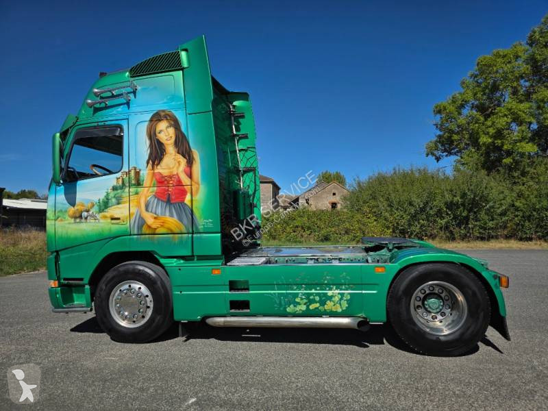 Volvo 460 tractor unit