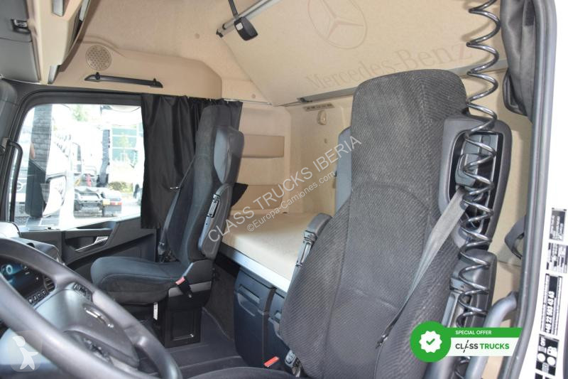 Mercedes 5 1845 BigSpace tractor unit