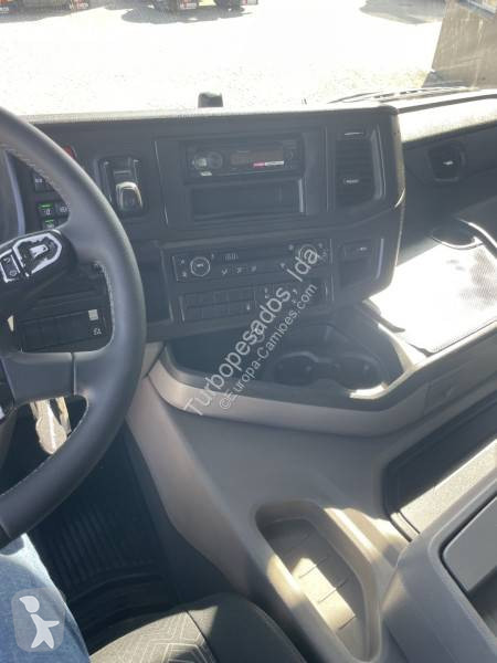 Scania 450 tractor unit