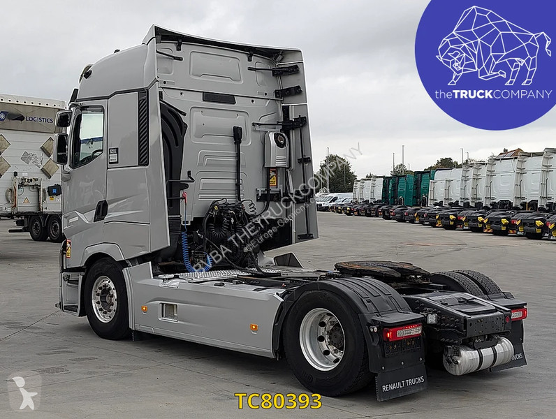 Renault T 520 tractor unit