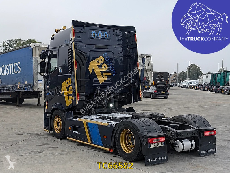 Renault T 520 tractor unit
