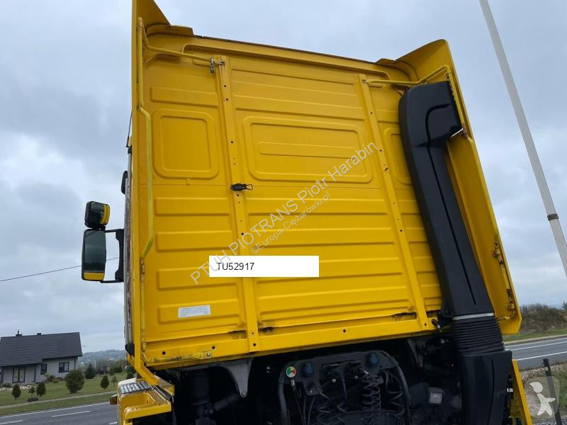 Cap tractor Renault 480