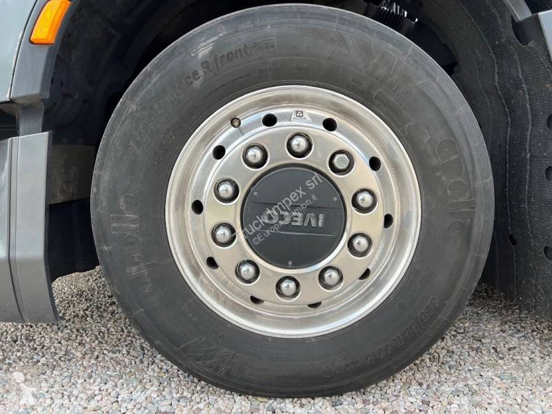 Iveco 570 tractor unit