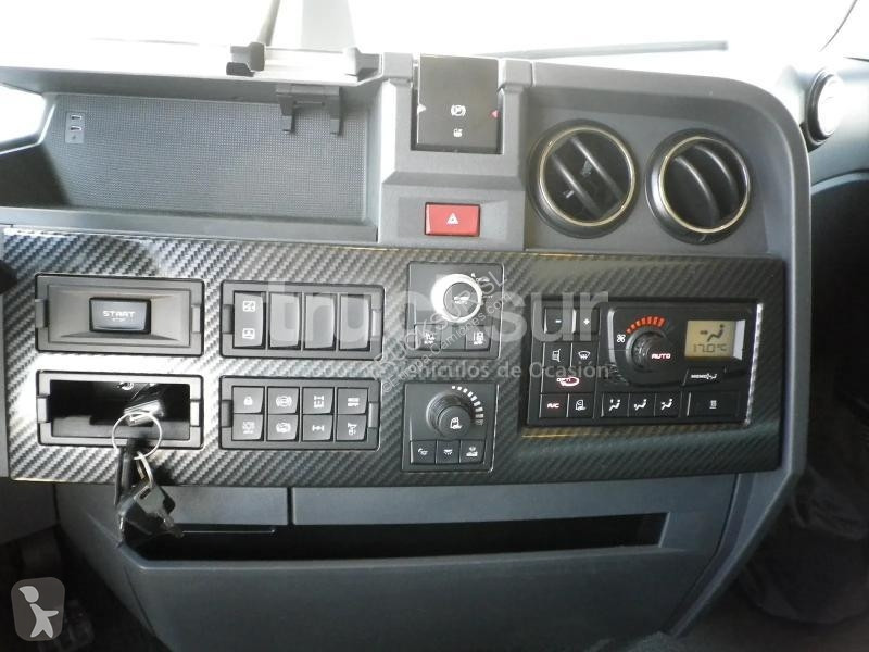 Renault T520 HIGH SLEEPER CAB EVO tractor unit