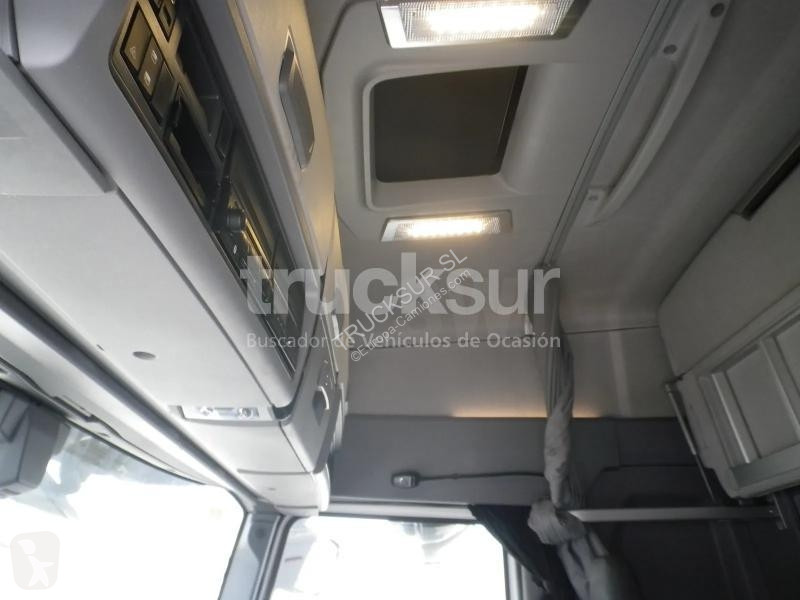 Renault T520 HIGH SLEEPER CAB EVO tractor unit