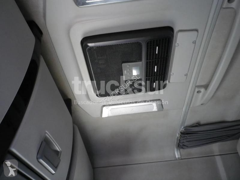 Renault T520 HIGH SLEEPER CAB EVO tractor unit