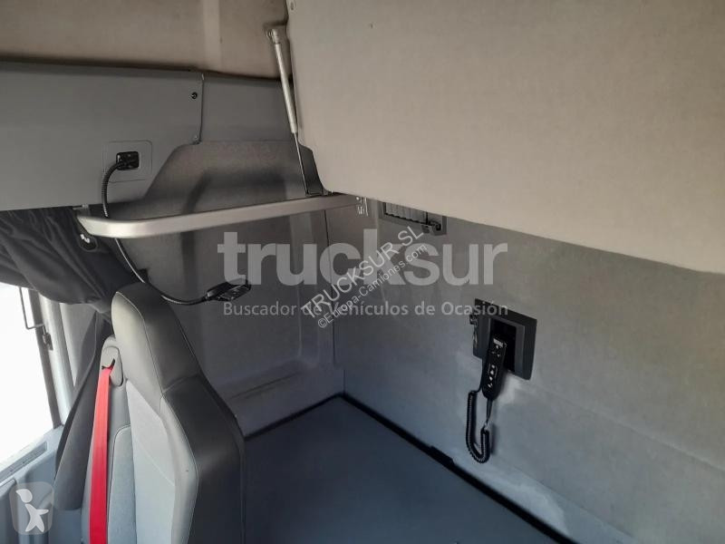 Renault T480 SLEEPER CAB tractor unit