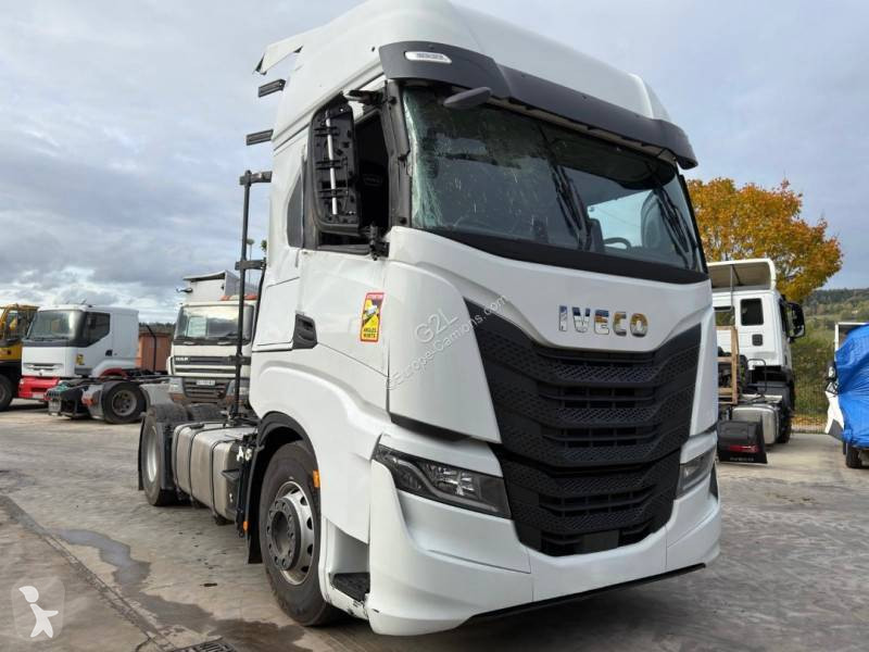 Iveco 530 tractor unit