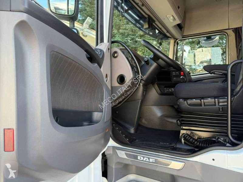 DAF 480 tractor unit