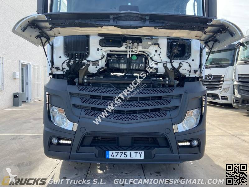 Traktor Mercedes 2551 LS