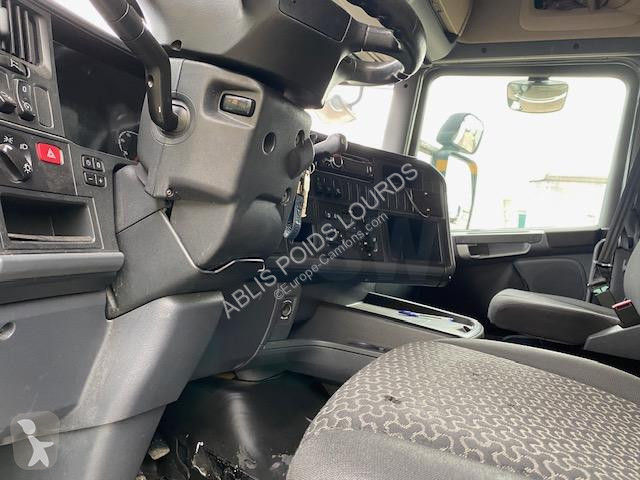 Scania 480 tractor unit