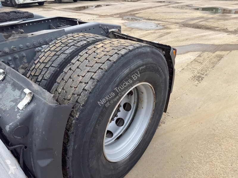 Traktor Volvo - 420 Globetrotter (MANUAL...