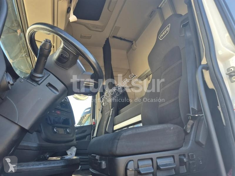 Tahač Iveco AS440S53T/P