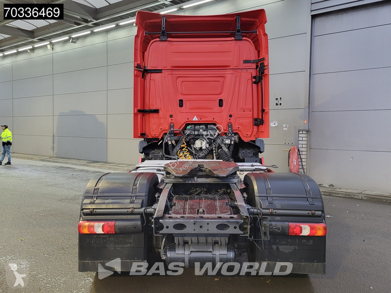 Mercedes 1840 4X2 StreamSpace Retarder tractor...