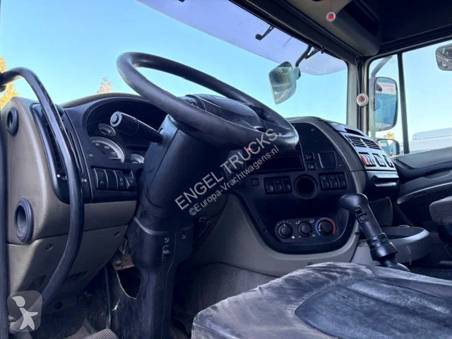 Tahač DAF 105460 SPACECAB (ZF16 MANUAL GEARBOX...