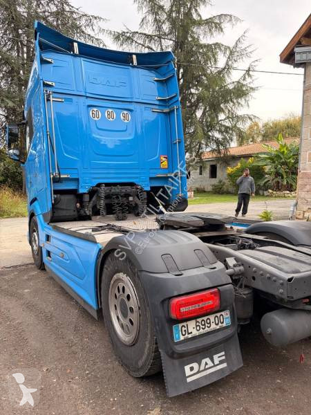 Tratores DAF 530
